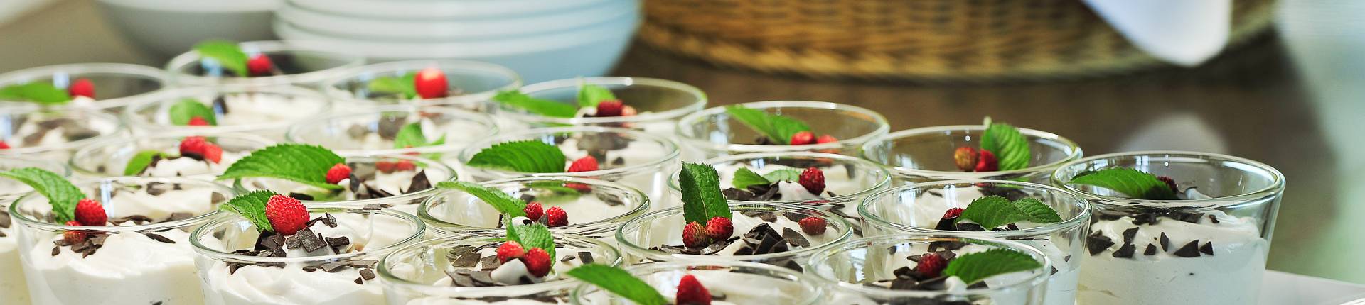 Quelle: Erzbischöfliches Seelsorgeamt Freiburg - Bildungshäuser und Familienferienstätten Speisenangebot Haus Maria Lindenberg mit Dessert